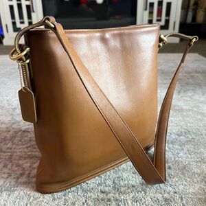 Vintage Coach Equestrian Slim Bucket Bag #9806 Toffee Brown